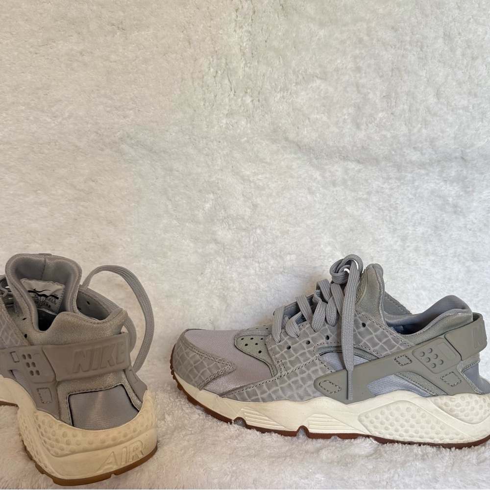 Nike Gray Sneakers